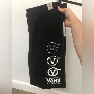 Vans Men's Drop V Checked Fleece Cotton Blend Sweat Shorts Black | Brand New